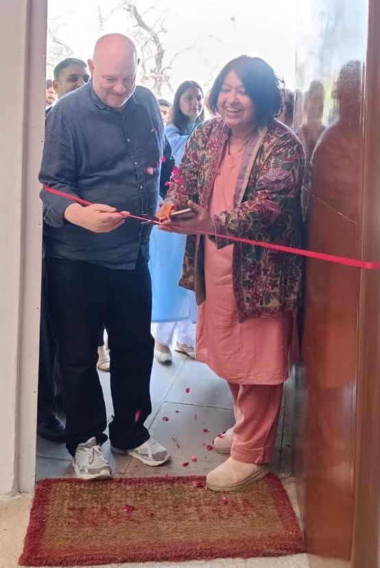 पंजाब विश्वविद्यालय, चंडीगढ़ के गांधीवादी और शांति अध्ययन विभाग ने गांधी भवन में डॉ. मार्क कॉटल की कलाकृतियों की विशेष प्रदर्शनी का उद्घाटन आयोजित किया।